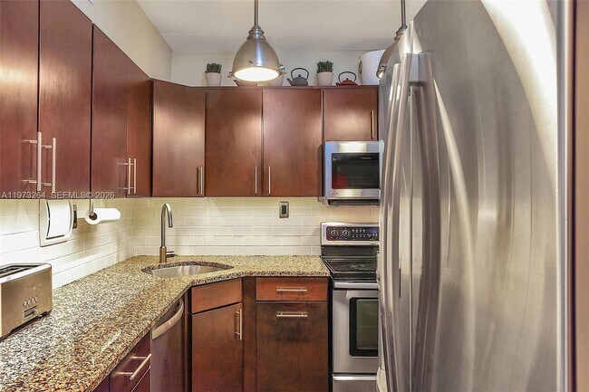 Foto del edificio - 1200 West Ave