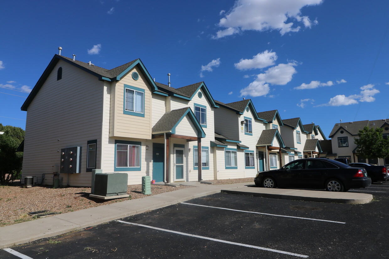 Parkside Village Apartments - 1100 Sycamore St Clovis, Nm 