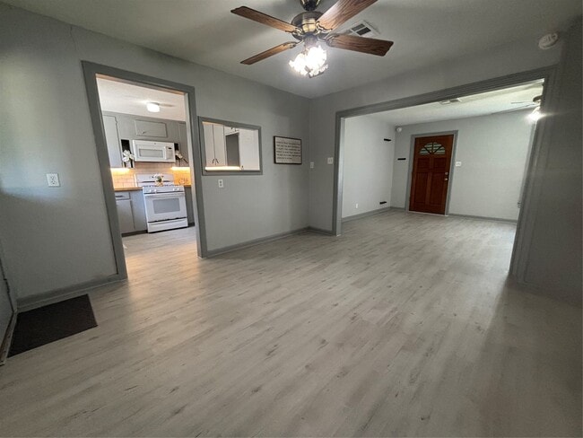 Foto del edificio - 301 19th Ave N