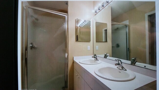 Building Photo - 2720 Cypress Trace Cir