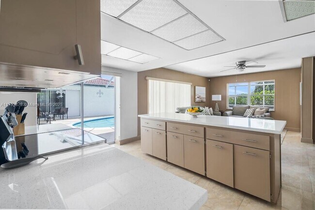 Foto del edificio - 1500 NW 45th St