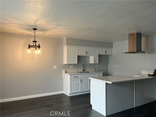 Building Photo - 16127 Orange Ct
