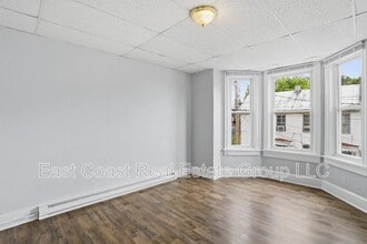 Building Photo - 207 N Mulberry St