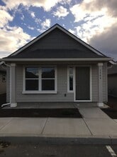 Building Photo - 1546 SW 36th Loop