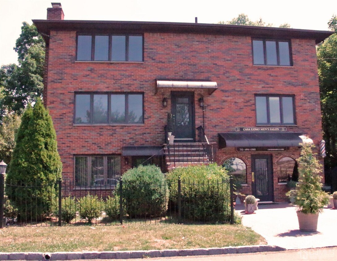 6 Wainwright St, Edison, NJ 08837 Room for Rent in Edison, NJ