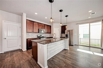 Building Photo - 107 Buckthorn Dr