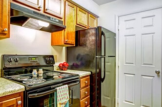 Building Photo - Vetra Quail Hollow