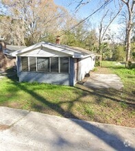 Building Photo - 1737 W 28th St