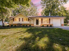 Building Photo - 2831 Orenda St