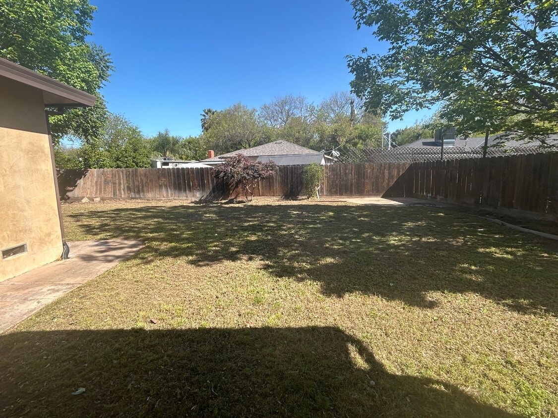 Foto del edificio - 1329 Schulenberg Ave