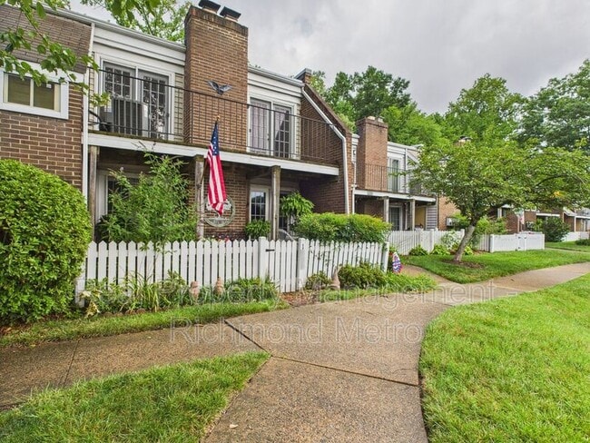 Foto del edificio - 1534 Cross Keys Ct