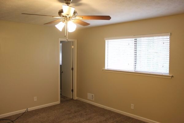 Building Photo - 842 Cochise Trl SE