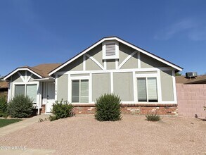 Building Photo - 1055 N Recker Rd