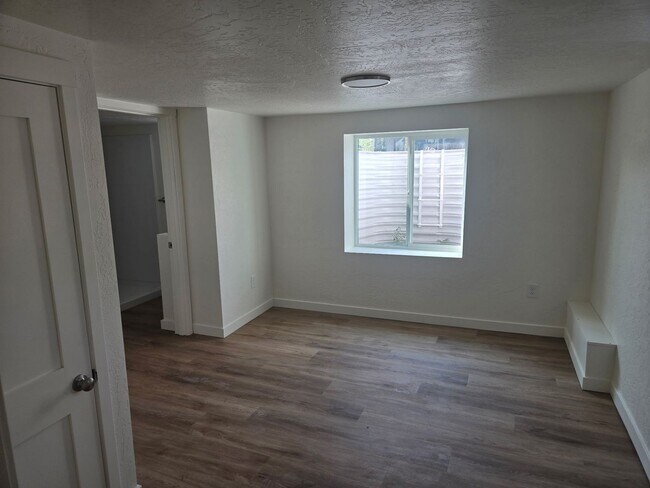 Building Photo - Garland Triplex