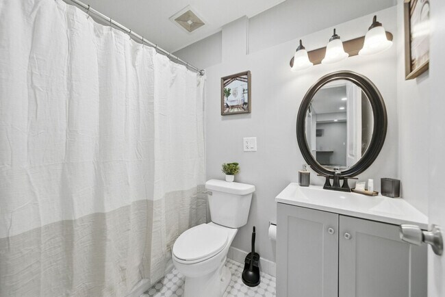 Foto del edificio - 12804 W Playfield Dr