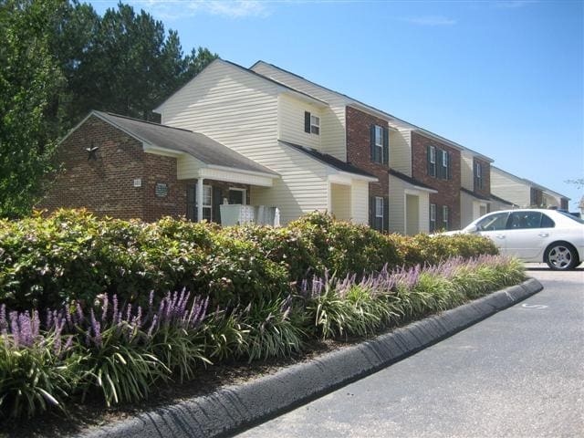 Meredith Square Townhomes - Lillington, NC | Apartments.com