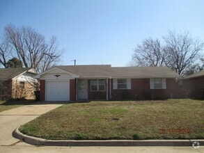 Building Photo - 212 S Bell Dr