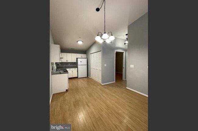 Building Photo - 1815 Vincenza Dr