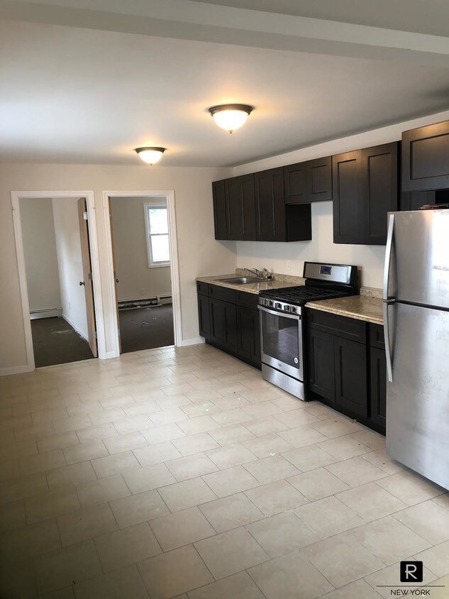 Foto principal - 515 Jewett Avenue
