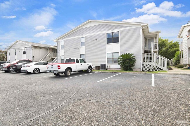 Building Photo - 1275 Redwood Ln