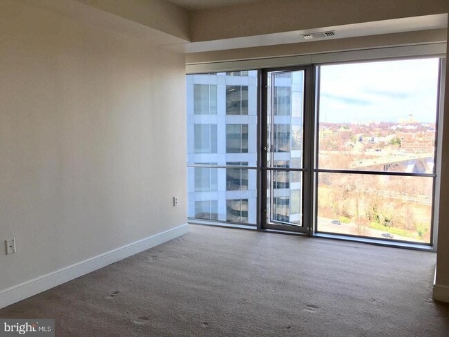 Building Photo - 1111 19th St N