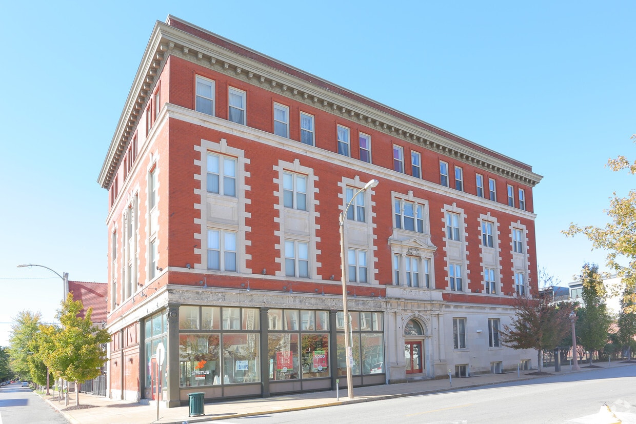 Primary Photo - 4500 Olive St