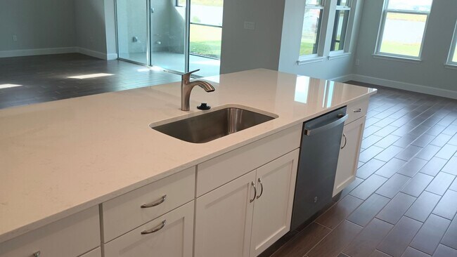 Building Photo - Brand new home in Mosaic subdivision. 3 ca...