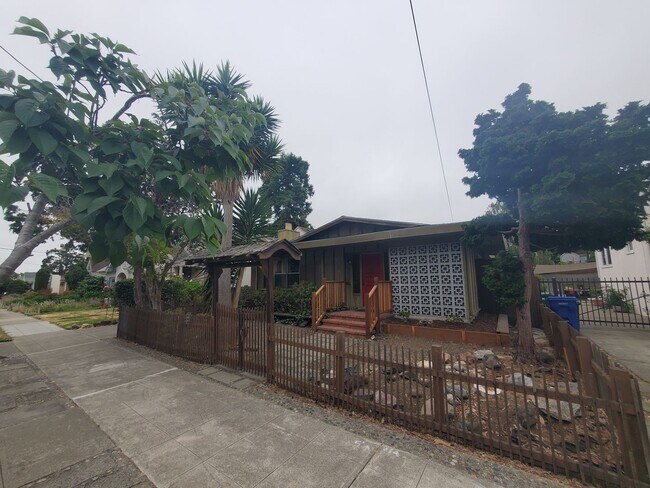 Foto del edificio - Newly Updated 3 Bedroom 2 Bathroom in Albany!
