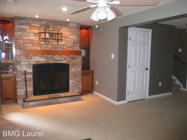 Building Photo - 3 br, 3 bath House - 7942 Brightlight Place