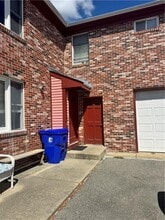 Building Photo - 359 2R Child St