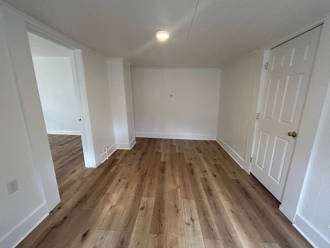 Building Photo - 416 N Wilson Ave