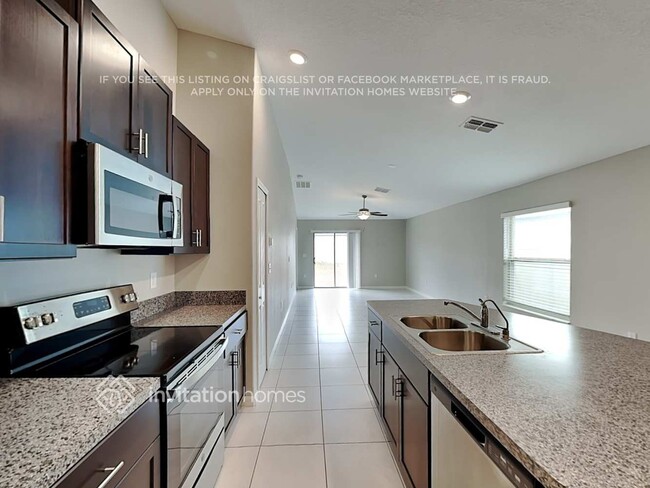 Foto del edificio - 7113 Amelia Cove Ct