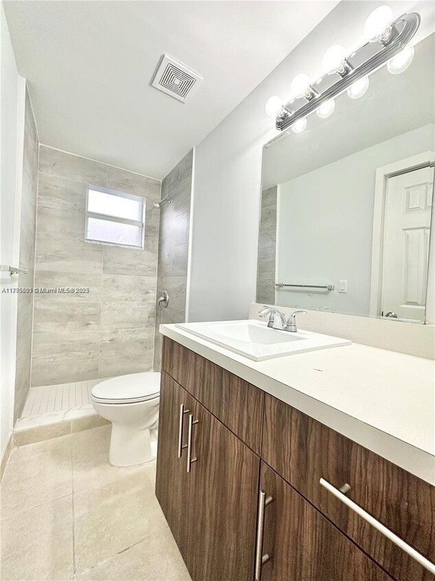 Building Photo - 430 NW 51st Ave