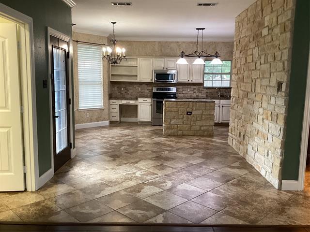 Foto del edificio - 7774 Park Downs Dr