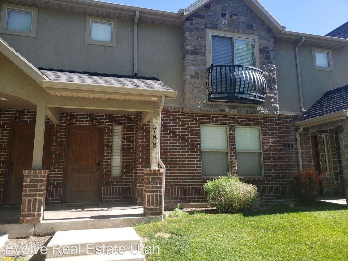 Primary Photo - 3 br, 2.5 bath House - 788 W 225 S