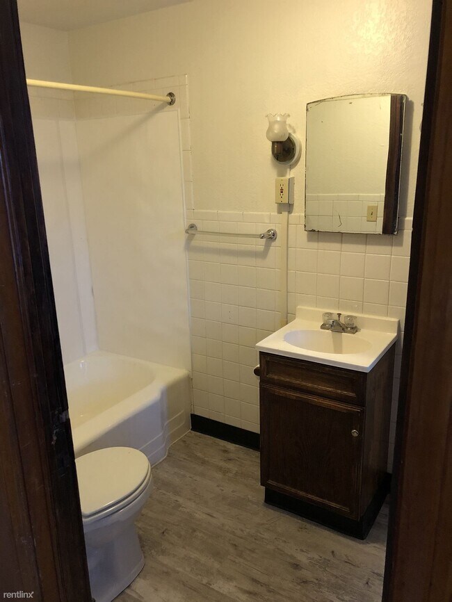 Foto del edificio - 1 br, 1 bath  - 509 3rd St