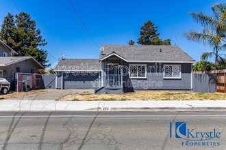 Building Photo - 228 Donaldson Way E