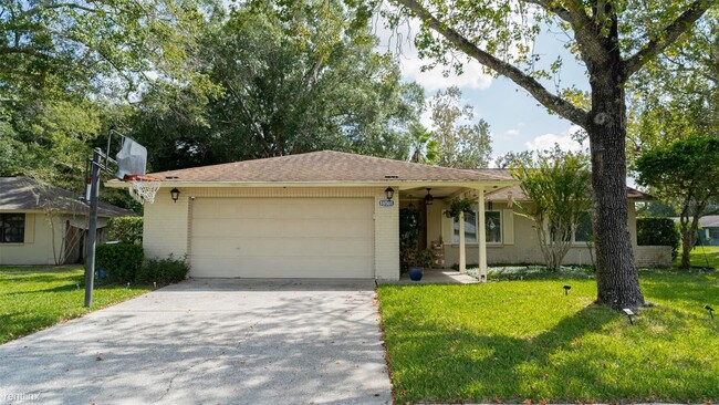 Foto del edificio - 3 br, 2 bath House - 16501 Lonesdale Place