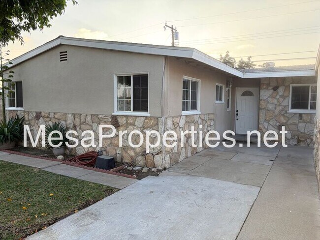 Foto del edificio - 733 N El Dorado Ave