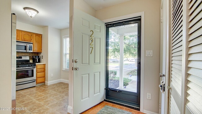 Building Photo - 227 Paddington Ct