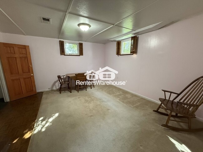 Building Photo - 2108 N Union Ave