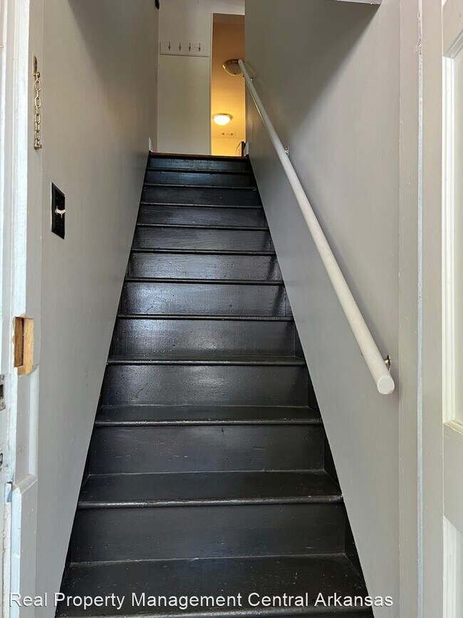 Building Photo - 1 br, 1 bath House - 1814 Kavanaugh Blvd