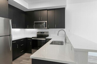 Building Photo - 100 Clement St