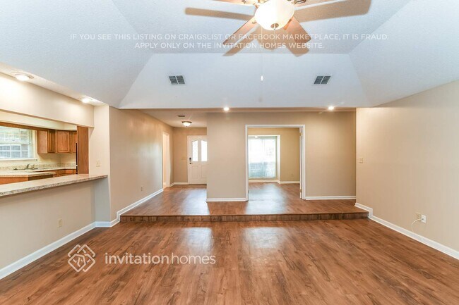 Foto del edificio - 5140 Harbor Point Cir