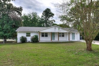 Building Photo - 3602 Kentwood Dr