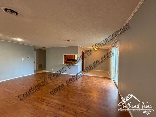 Building Photo - 4455 S 5th St