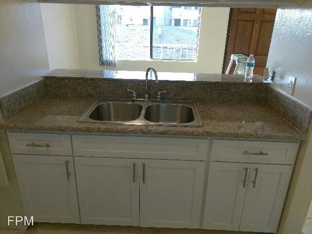 Building Photo - 4734 S Slauson Ave