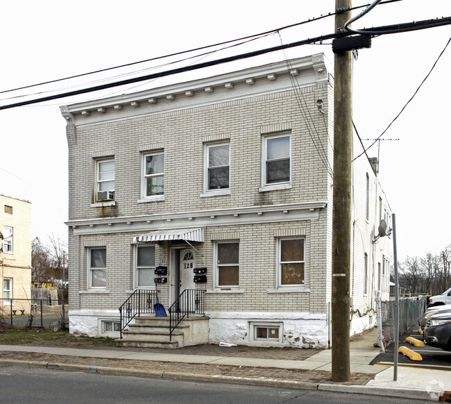 Building Photo - 126-128 Talmadge Ave