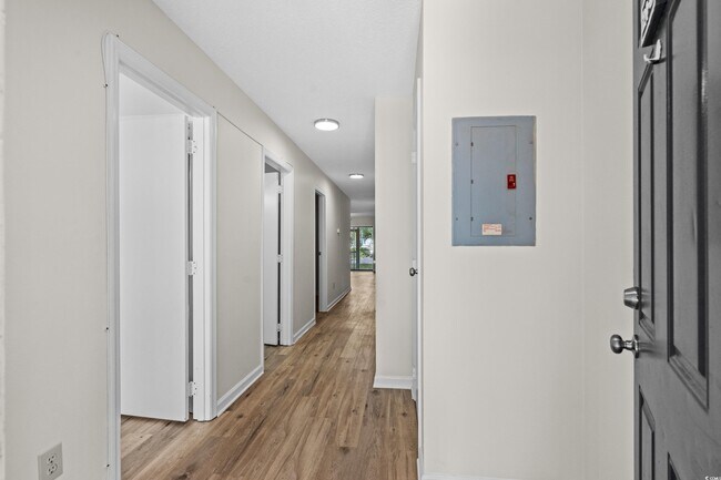 Foto del edificio - 1870 Auburn Ln