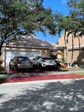 Building Photo - 944 Savannah Falls Dr